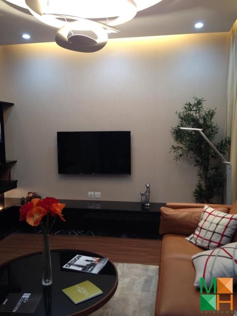 thi-cong-giay-dan-tuong-can-ho-mau-imperia-garden (39)